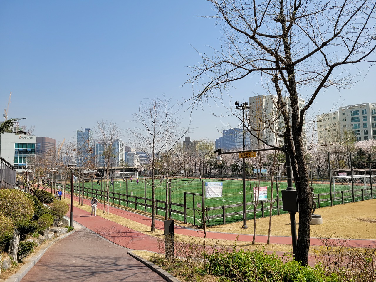 管争夺战 管争夺战